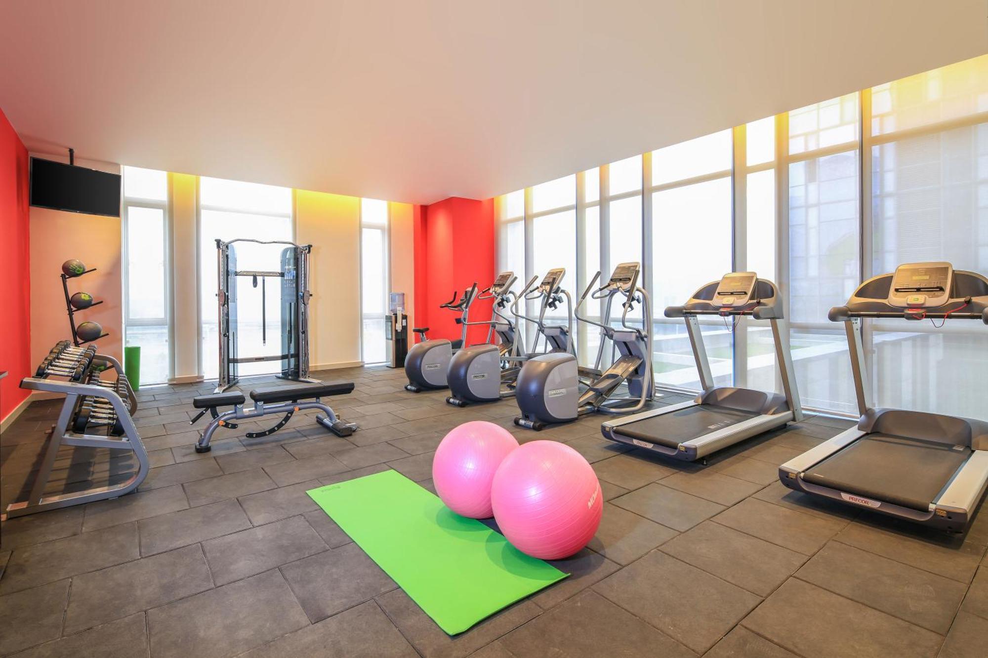 Hilton Garden Inn Нинбо Екстериор снимка