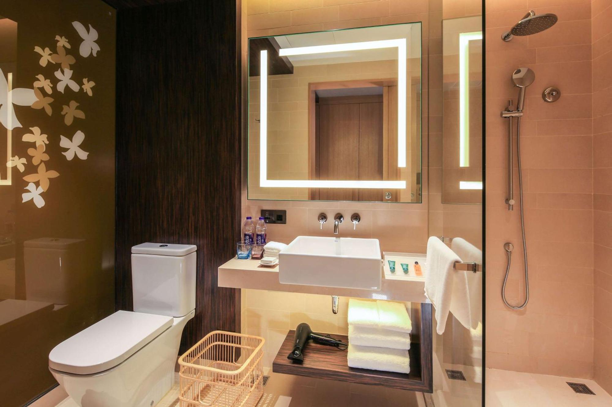 Hilton Garden Inn Нинбо Екстериор снимка
