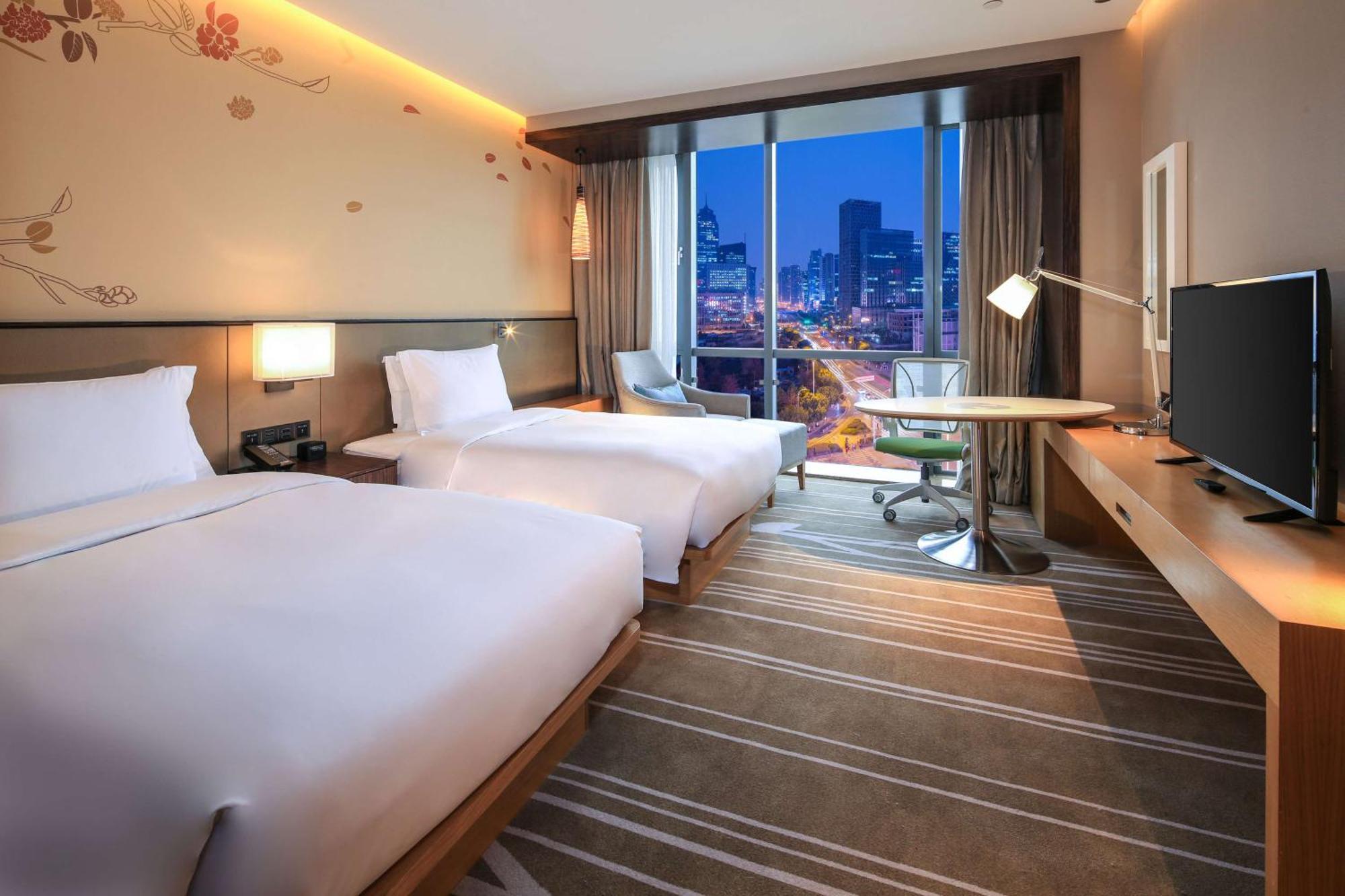 Hilton Garden Inn Нинбо Екстериор снимка